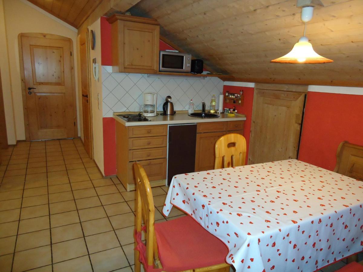 Ferienwohnung Wingen Bad Feilnbach Rum bild
