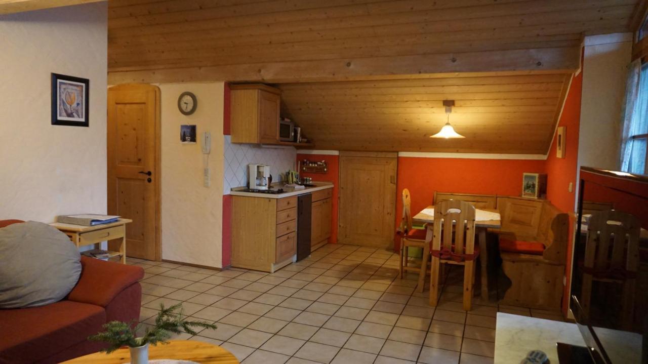 Ferienwohnung Wingen Bad Feilnbach Rum bild